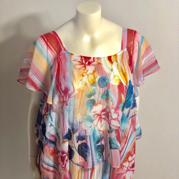 FLOWERED PLEATED SKIRT SUIT - Picture 7 of 8